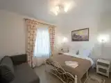 Трёхместный номер с террасой