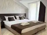 Трёхместный номер standart с балконом и доп местом (мансардный 4 этаж)