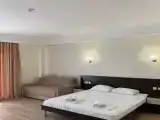 Двухместный номер с 1 кроватью полулюкс 1 ком желтый корпус