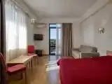 Двухместный номер с 1 кроватью полулюкс в Белом корпусе