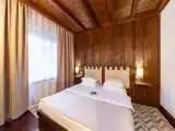 Двухместный номер с 1 кроватью люкс
