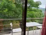 Трёхместный номер эконом с балконом