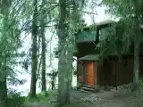 Дом на берегу озера Селигер