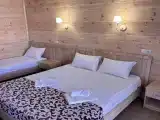 Трёхместный номер стандарт с видом на бассейн