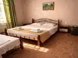 Трёхместный номер с террасой
