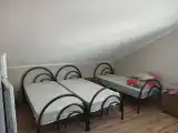 Трёхместный номер эконом с общим сан.узлом и доп.местом