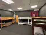 Многоместный мужской номер эконом (душ/туалет общий)