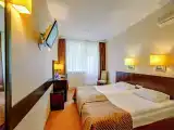 Двухместный номер с 2 отдельными кроватями стандарт (главный корпус)