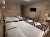 Четырёхместный номер 4х местный номер Стандарт с видом на бассейн