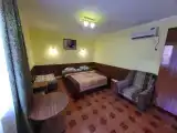 Двухместный номер с 2 отдельными кроватями Стандарт с креслом-кроватью