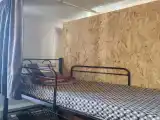 Многоместный смешанный номер верхнее в мужском номере
