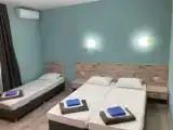 Трёхместный номер стандарт с видом на горы