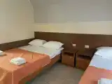 Трёхместный номер стандарт мансарда