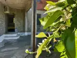 Трёхместный номер с кондиционером и собственной ванной комнатой