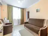 Семейный номер пятиместный двухкомнатный стандарт с балконом