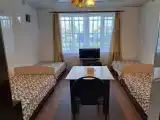 Четырёхместный номер с общей ванной комнатой