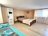 Четырёхместный номер стандарт с выходом в сад