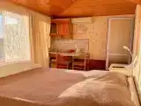 Трёхместный номер с выходом на веранду с видом на море