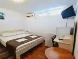 Трёхместный номер стандарт мансарда