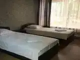 Двухместный номер с 2 отдельными кроватями эконом, удобства на этаже