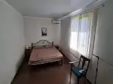 Комната на первом этаже с удобствами