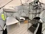 Палатка с 1 двуспальной и 1 двухъярусной кроватью на 2 береговой линии