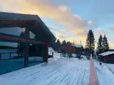 Дом на озере в Ahpoila Villas, коттедж с 4-мя спальнями Grand
