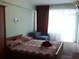 Трёхместный номер стандарт с видом на горы