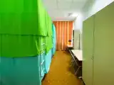 Многоместный женский номер 6-местный номер для женщин №2 первый ярус