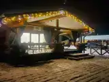 Уютный дом на берегу реки