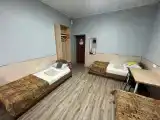 Трёхместный номер с общей ванной комнатой