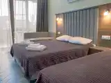 Четырёхместный номер стандарт с балконом