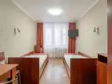 Двухместный номер с 2 отдельными кроватями эконом с общей ванной комнатой