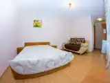 Дом на 2 этаже с балконом