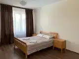 Семейный номер двухкомнатный на 2-м этаже с видом на бассейн, гостиничный комплекс, парковую зону.