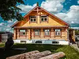 Русская  ИЗБА на берегу реки
