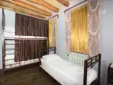 Многоместный мужской номер Спальное место на двухъярусной кровати в общем номере для мужчин