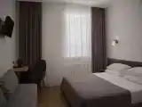 Трёхместный номер стандарт с видом на горы