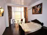 Четырёхместный двухкомнатный семейный люкс с балконом
