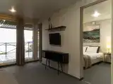 Семейный номер с террасой и видом на море