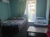 Трёхместный номер стандарт с видом на горы