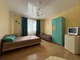 Трёхместный с кухней и двориком, с собственным входом и парковкой