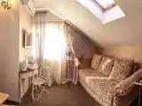 Четырёхместный номер полулюкс делюкс с гидромассажной ванной