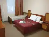 Трёхместный номер с двориком