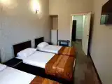 Трёхместный номер с раздельными кроватями
