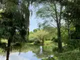 Домик у озера