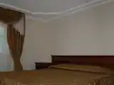 С завтраком