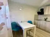 Современная квартира возле моря