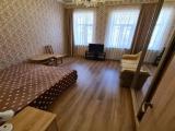 2-комнатная квартира с ремонтом, напротив курортного парка