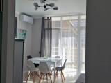 Современные апартаменты с кухней с видом на горы